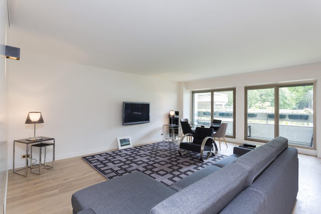 best lens to become real estate photographer